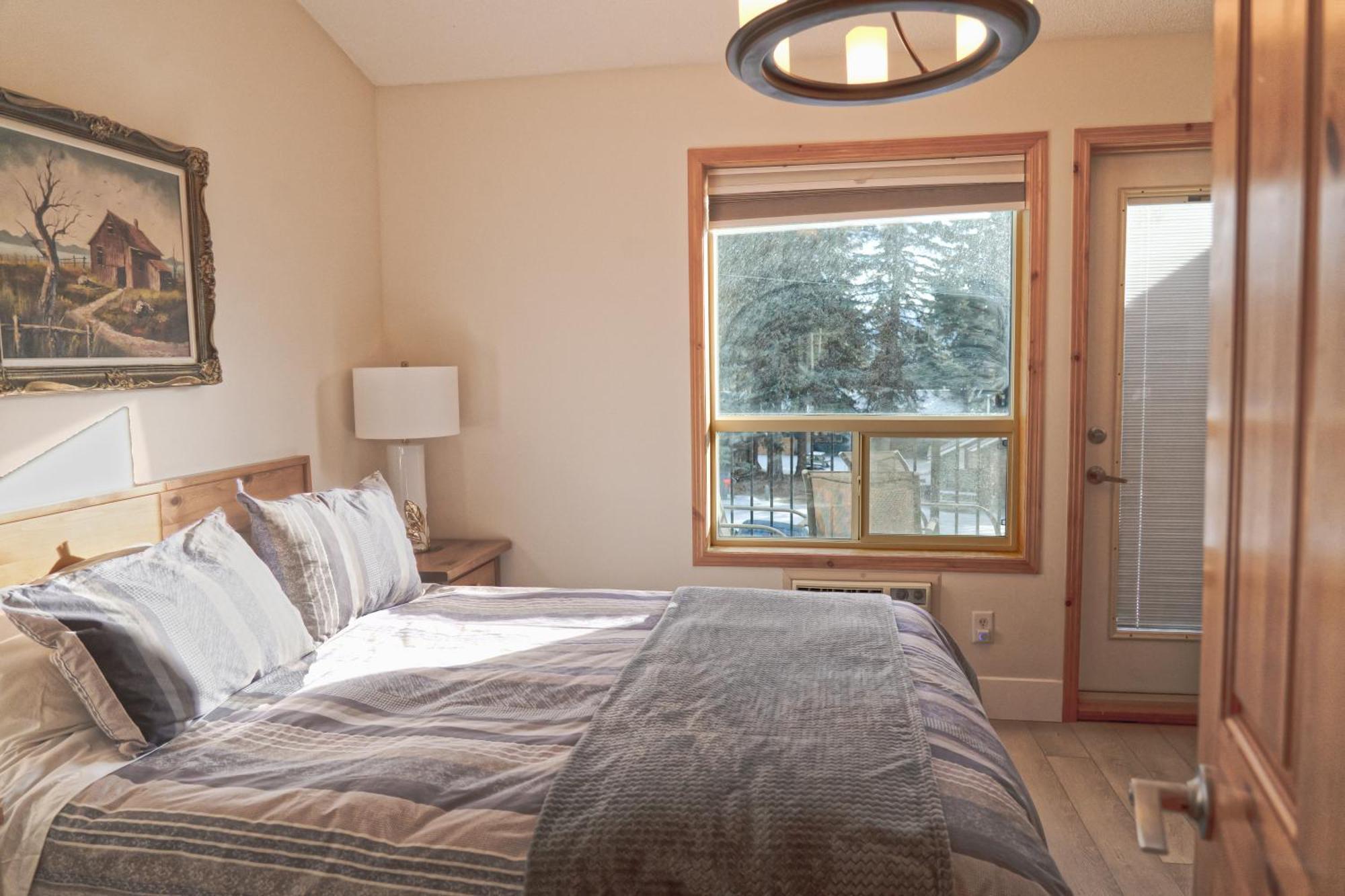Banff Wood Lodge Canmore Exteriör bild