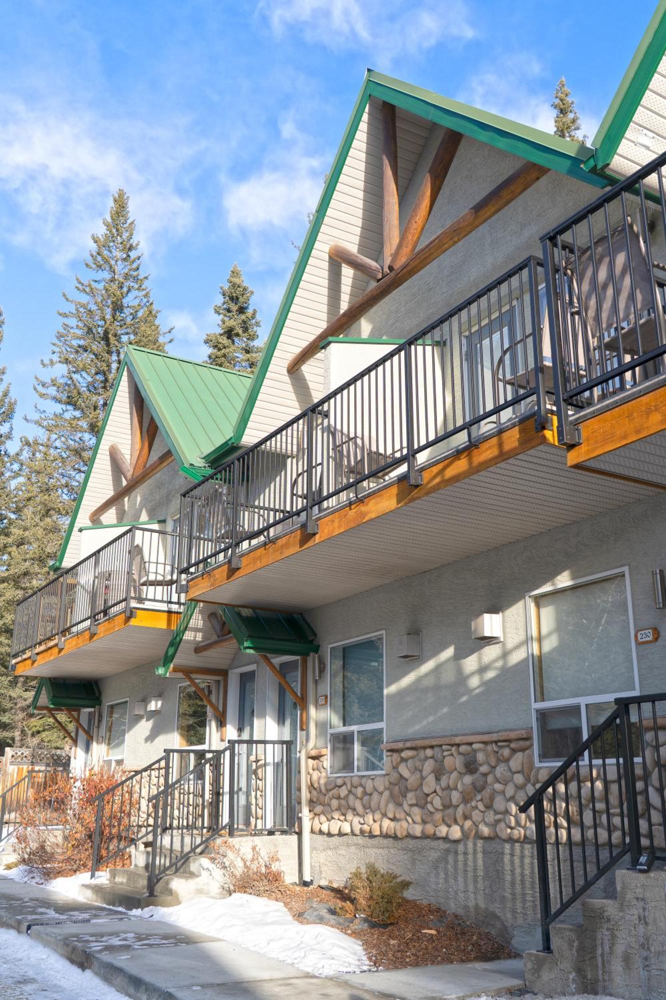 Banff Wood Lodge Canmore Exteriör bild